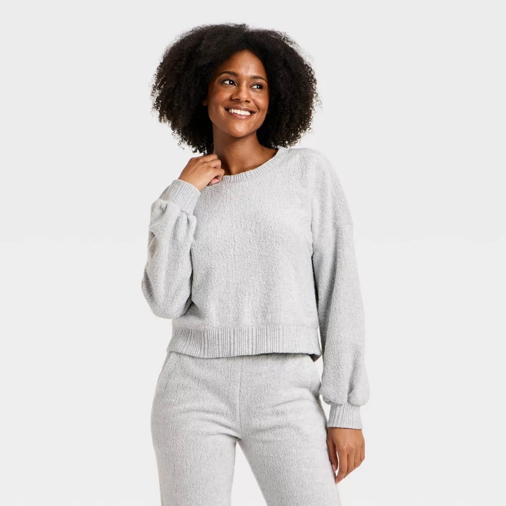 Auden Women's Teddy Pullover Sweatshirt